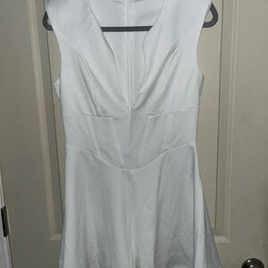 Elegant White Sleeveless Dress